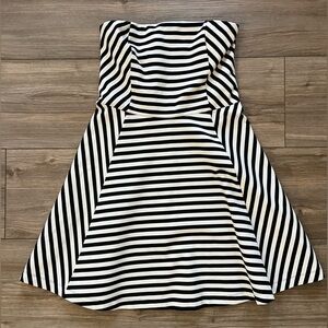 Express Strapless Black and White Striped Dress Women’s 8